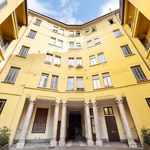 Apartment Trilocale 4/5 Ospiti In Stazione, Milan