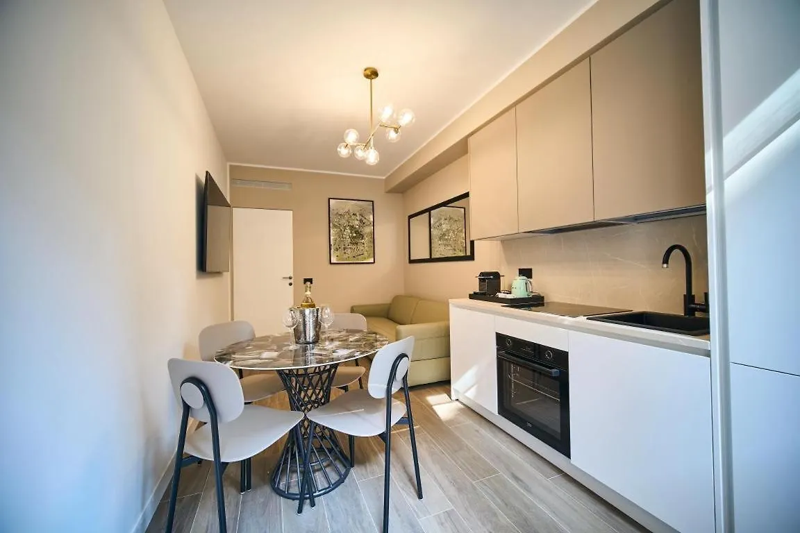 Caravaggio Golden House Next To Duomo Apartment Milan Italy